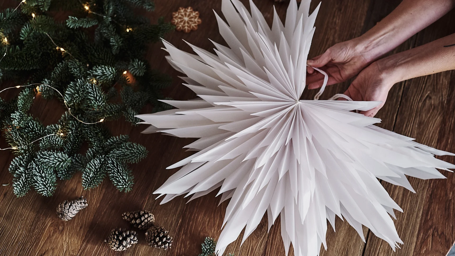 Tässä näet klassisen joulutähden: Oslo, valmistaja Watt & Veke.