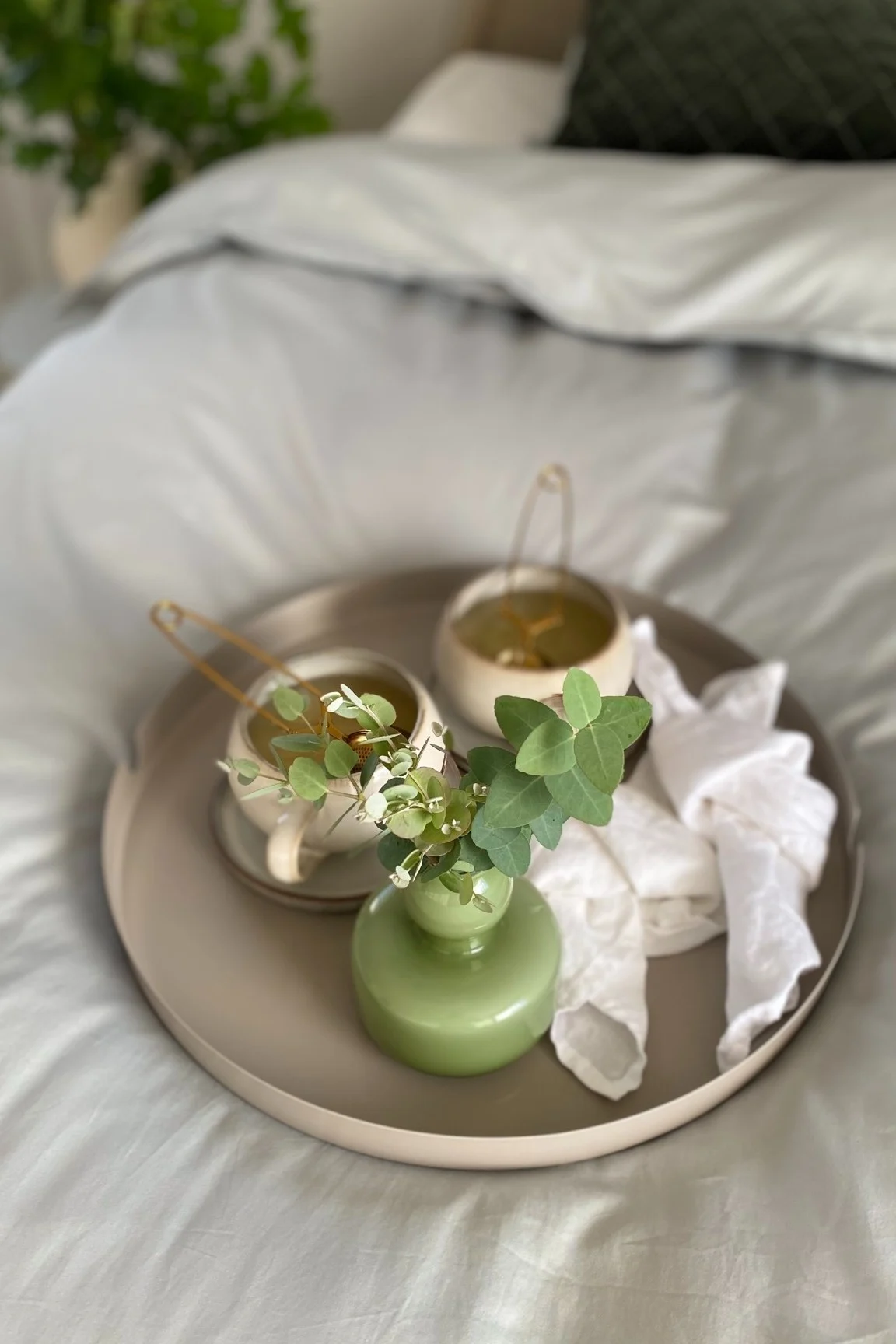 Cooee Designin ruskea Drift-maljakko Hannes Mauritzsonin kotona.